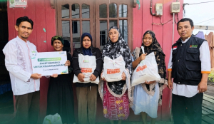 Laznas BMH Unit Layanan Kutai Timur Distribusikan Bantuan Pangan bagi Dhuafa