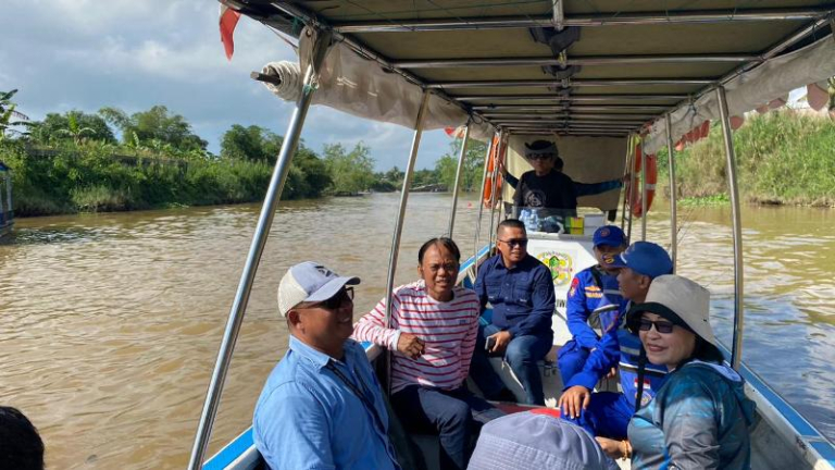Fun Game Mancing Udang Galah Borneo Perkuat Kepedulian terhadap Kelestarian Sungai