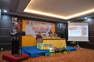 Pelatihan Digital Marketing bagi Pelaku Ekonomi Kreatif Subsektor Kriya Tahun 2026 yang digelar Dinas Pemuda, Olahraga, dan Pariwisata (Dispopar) Kota Bontang di Ruang Tanjung Santan, Hotel Bintang Sintuk, Kamis, 25 Juni 2026 (Foto: Dok. Diskominfo Bontang)